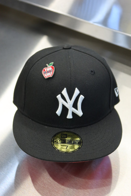 YANKEES APPLE